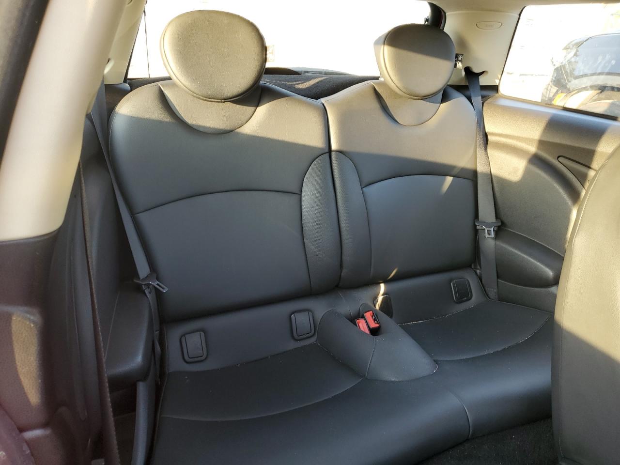 2012 Mini Cooper VIN: WMWSU3C5XCT261156 Lot: 91662095