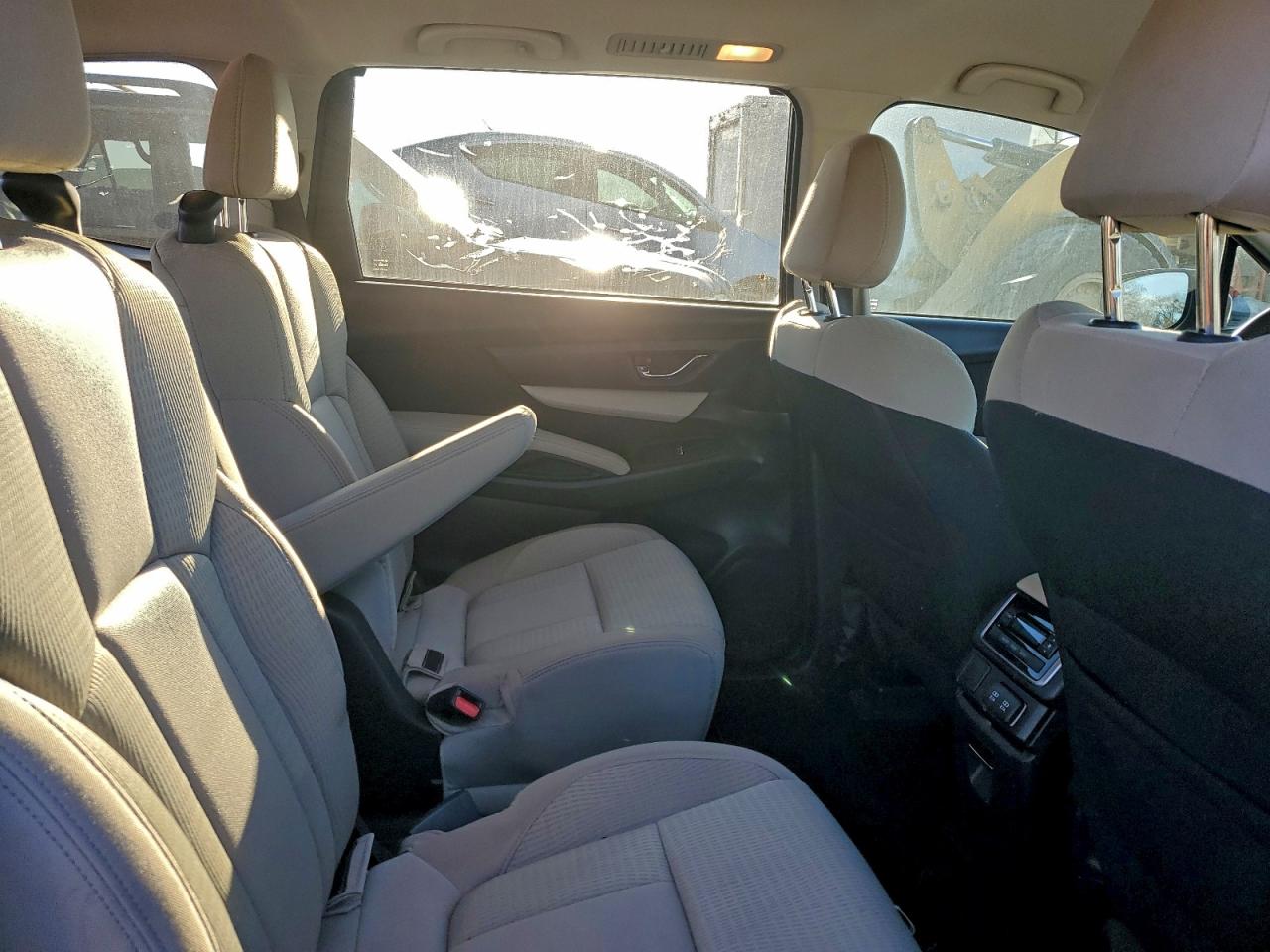 2019 Subaru Ascent Premium VIN: 4S4WMAFD7K3427929 Lot: 94240735