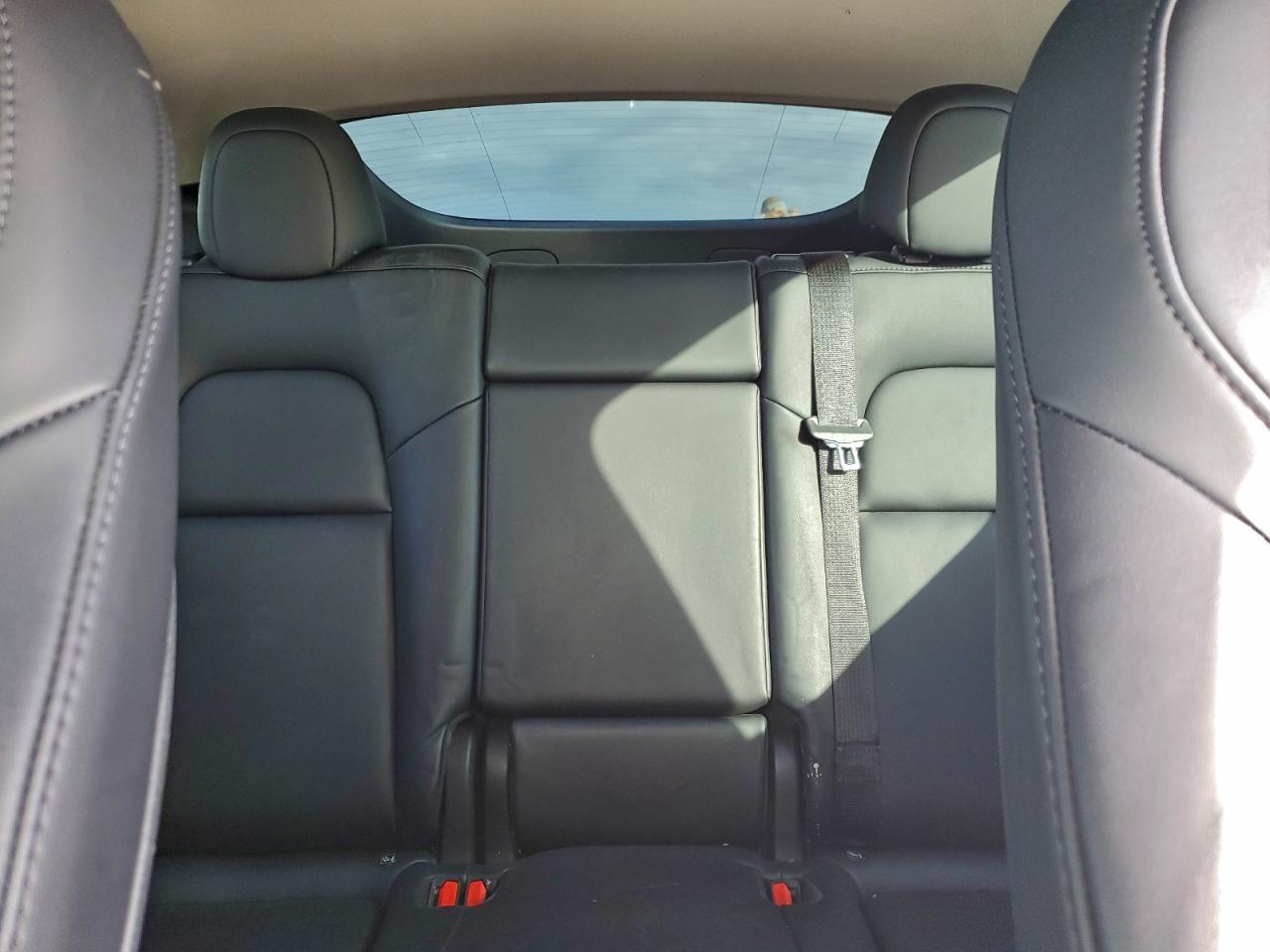 2022 Tesla Model Y VIN: 7SAYGDEFXNF520639 Lot: 94026965