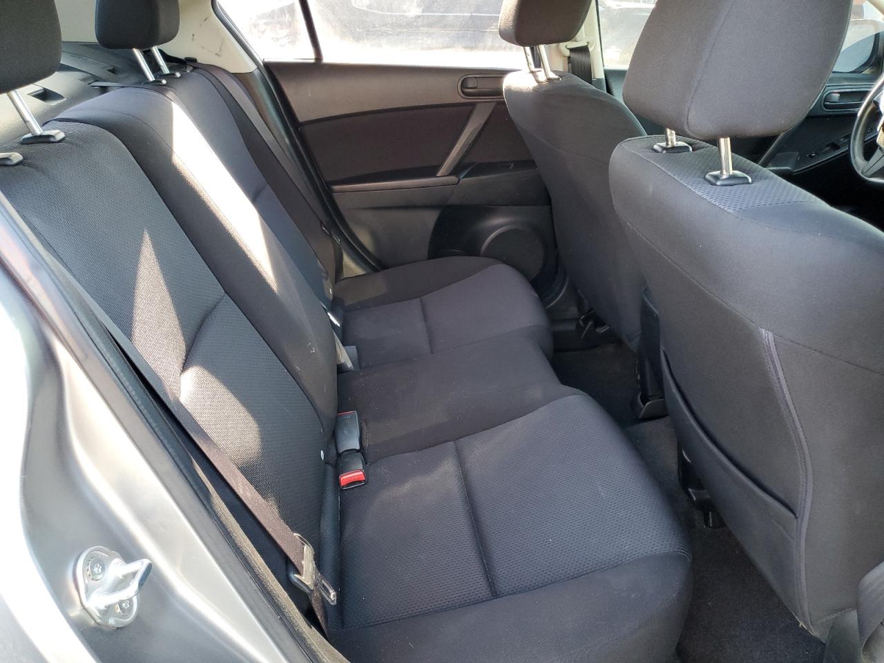 2011 Mazda 3 I VIN: JM1BL1UG1B1370917 Lot: 91840105