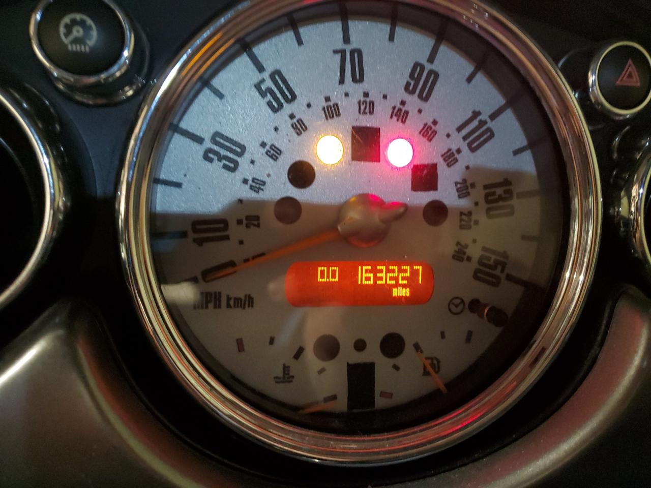 2005 Mini Cooper S VIN: WMWRE33455TD92665 Lot: 91978485