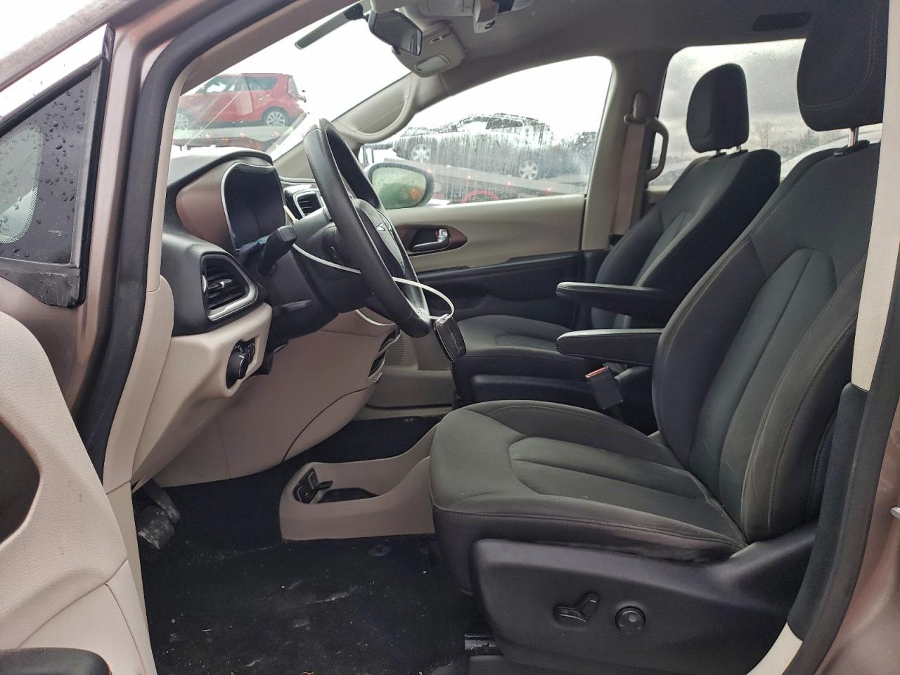 2018 Chrysler Pacifica Touring VIN: 2C4RC1DG8JR278096 Lot: 94057885