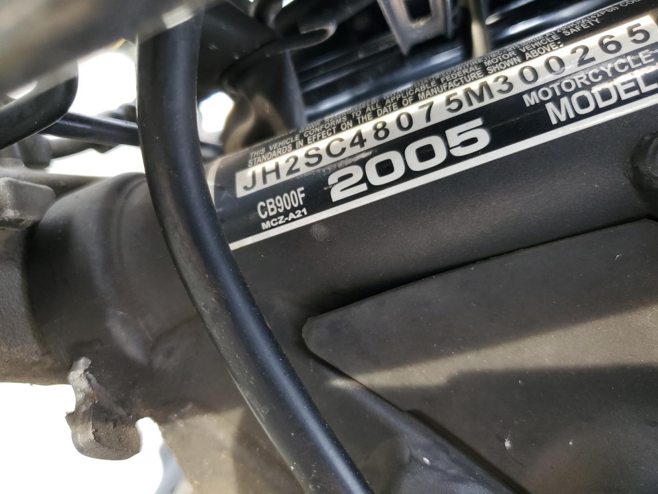 2005 Honda Cb900 F VIN: JH2SC48075M300265 Lot: 93709625