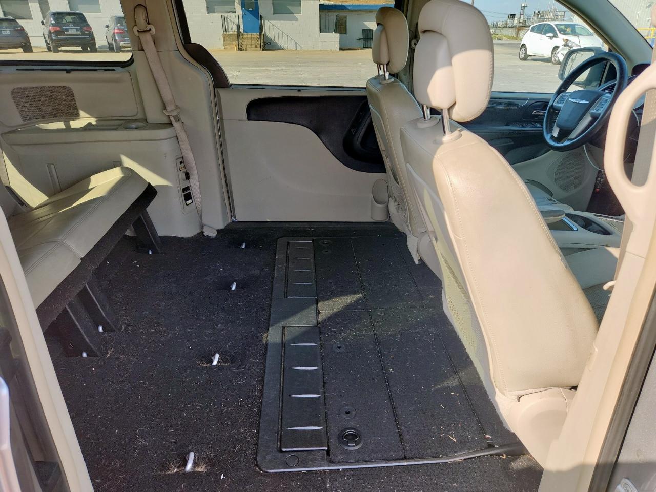 2013 Chrysler Town & Country Touring L VIN: 2C4RC1CG2DR654474 Lot: 92947635