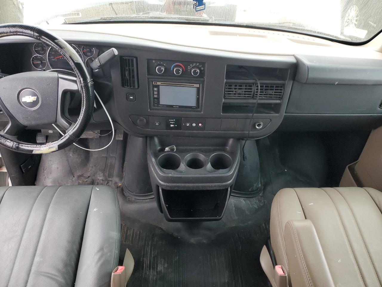 2014 Chevrolet Express 2500 Delivery Van VIN: 1GCWGFFAXE1143418 Lot: 92183025