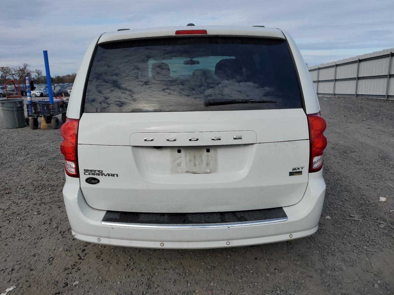 2015 Dodge Grand Caravan Sxt VIN: 2C4RDGCG0FR649437 Lot: 92602955