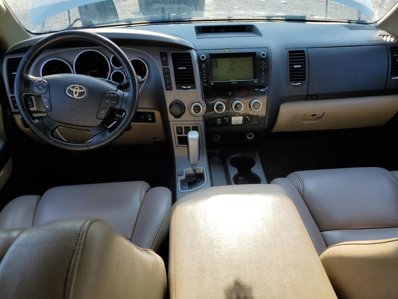 2011 Toyota Sequoia Limited VIN: 5TDKY5G18BS031574 Lot: 92373605