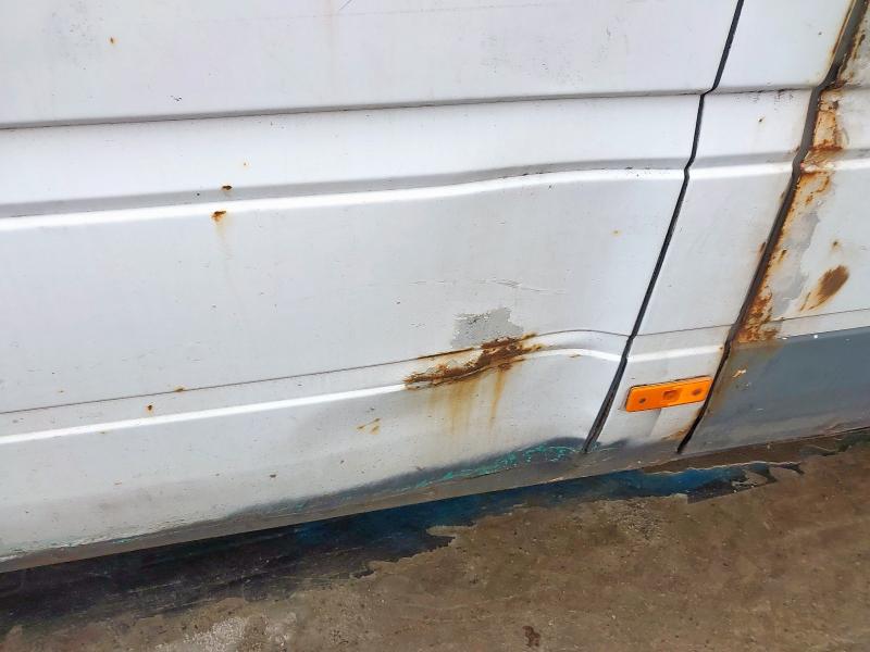 2000 MERCEDES BENZ SPRINTER 3