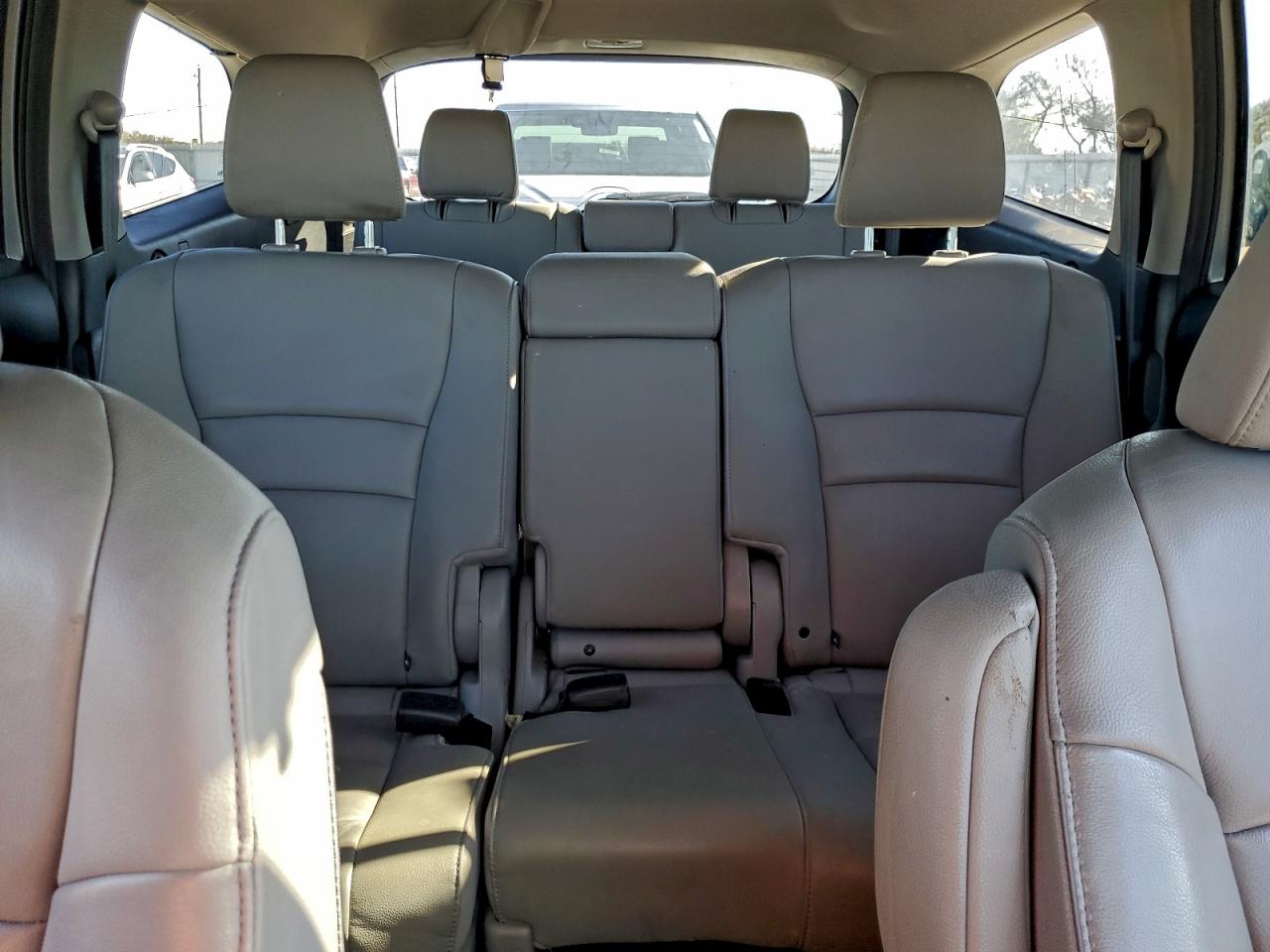 2018 Honda Pilot Touring VIN: 5FNYF5H93JB020456 Lot: 94380695