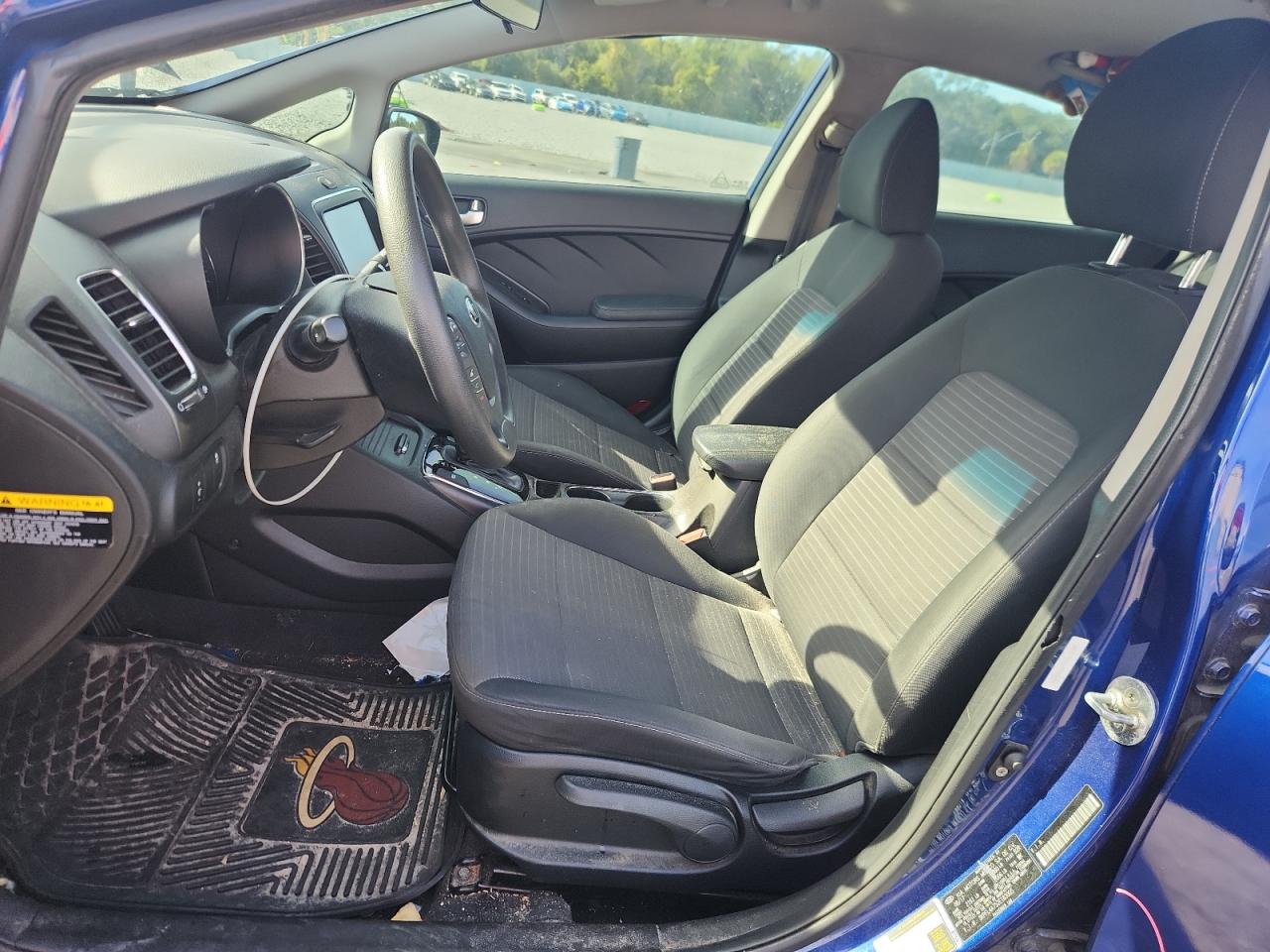 2018 Kia Forte Lx VIN: 3KPFL4A75JE183005 Lot: 90761455