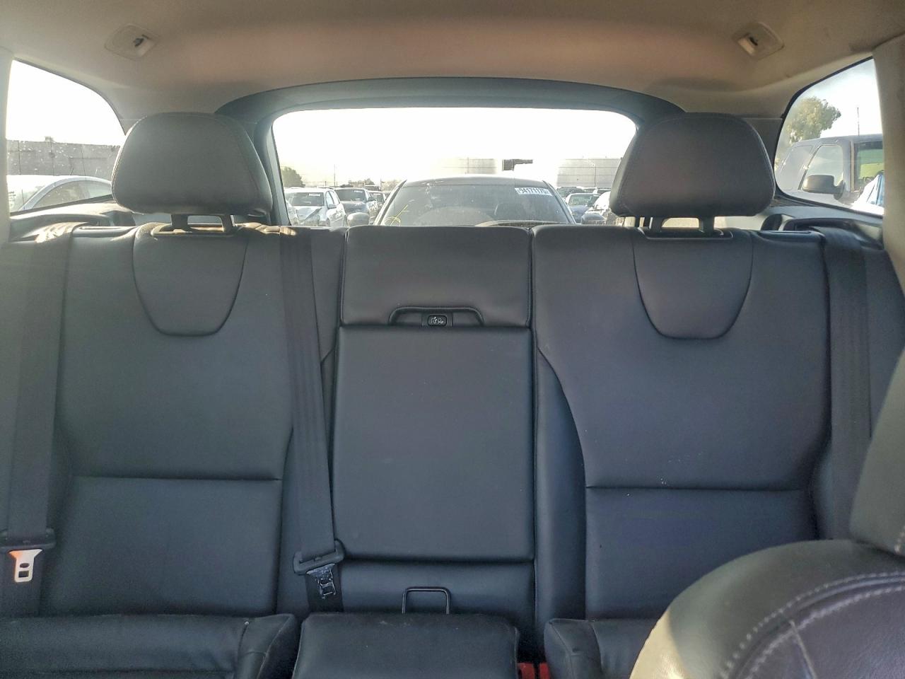 2016 Volvo Xc60 T5 Premier VIN: YV4612RK5G2795050 Lot: 93332635