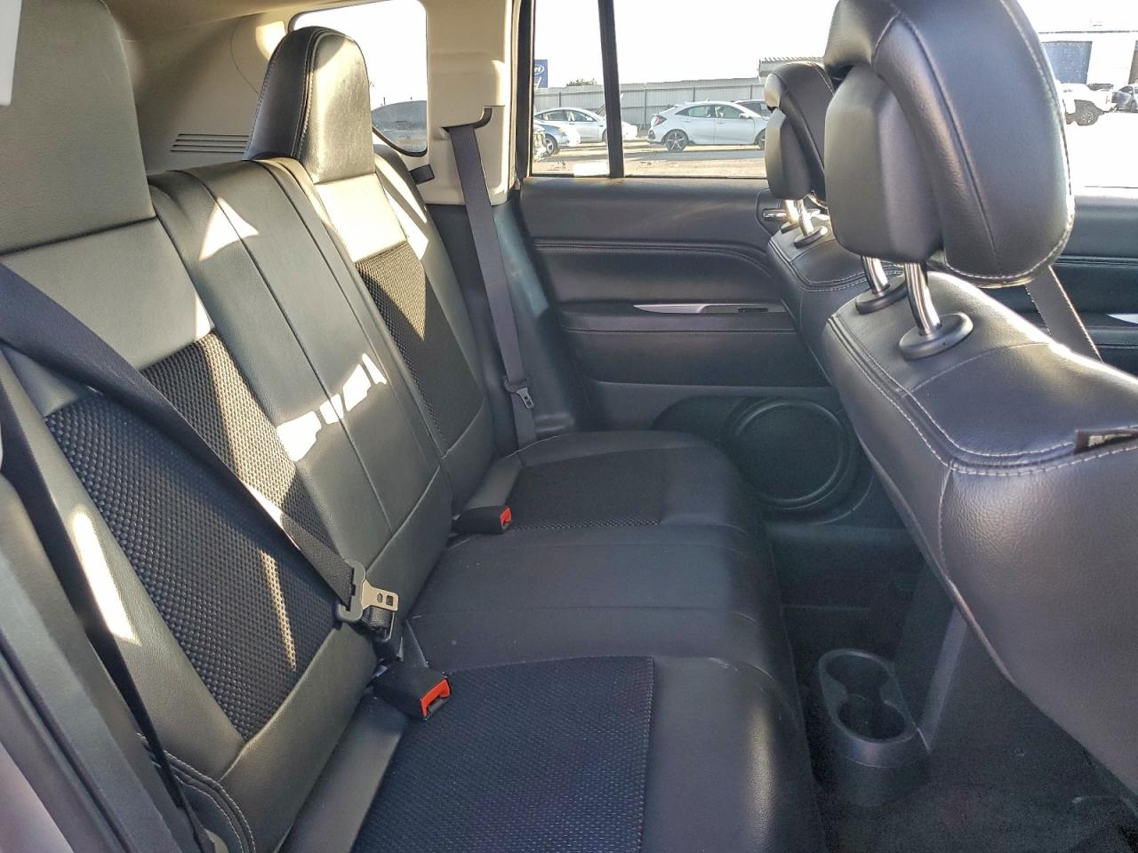 2016 Jeep Compass Latitude VIN: 1C4NJDEB9GD712580 Lot: 93898095