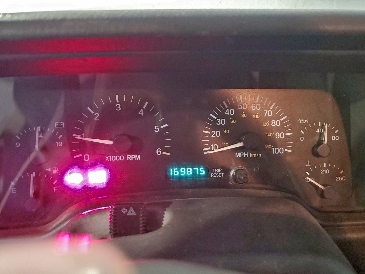 2000 Jeep Cherokee Sport VIN: 1J4FF48S5YL106809 Lot: 94729975