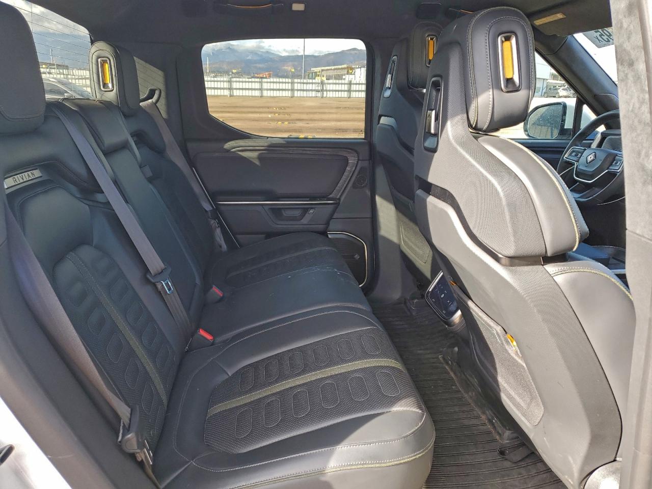 2025 Rivian R1T Adventure VIN: 7FCTGBAA7SN035405 Lot: 94161595