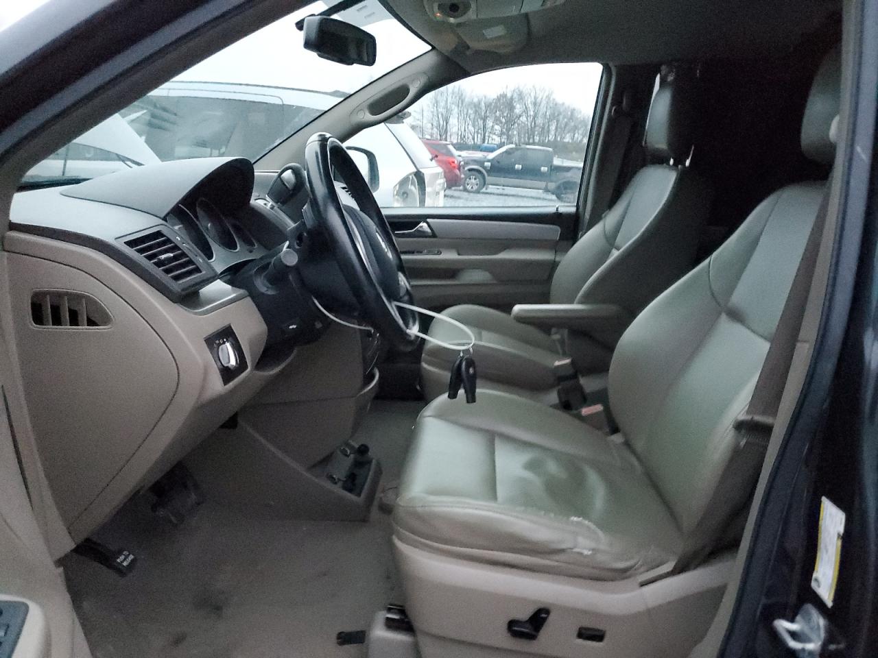 2011 Volkswagen Routan Se VIN: 2V4RW3DG8BR806276 Lot: 92667565