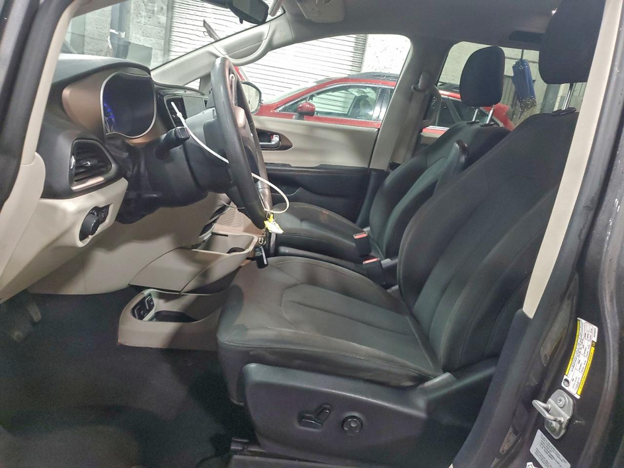 2017 Chrysler Pacifica Touring VIN: 2C4RC1DG1HR756675 Lot: 94343845