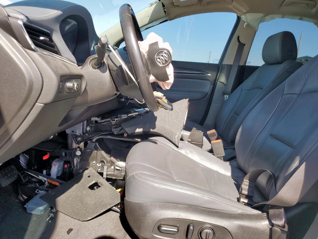 2018 Buick Enclave Essence VIN: 5GAERBKW4JJ244806 Lot: 90218525