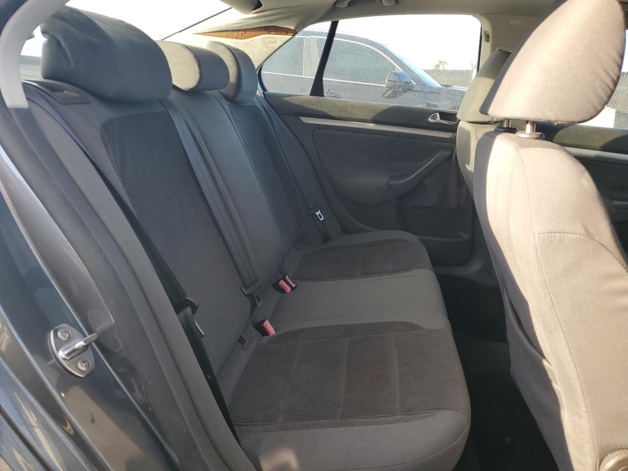 2009 Volkswagen Jetta S VIN: 3VWJM71K69M138084 Lot: 85429525