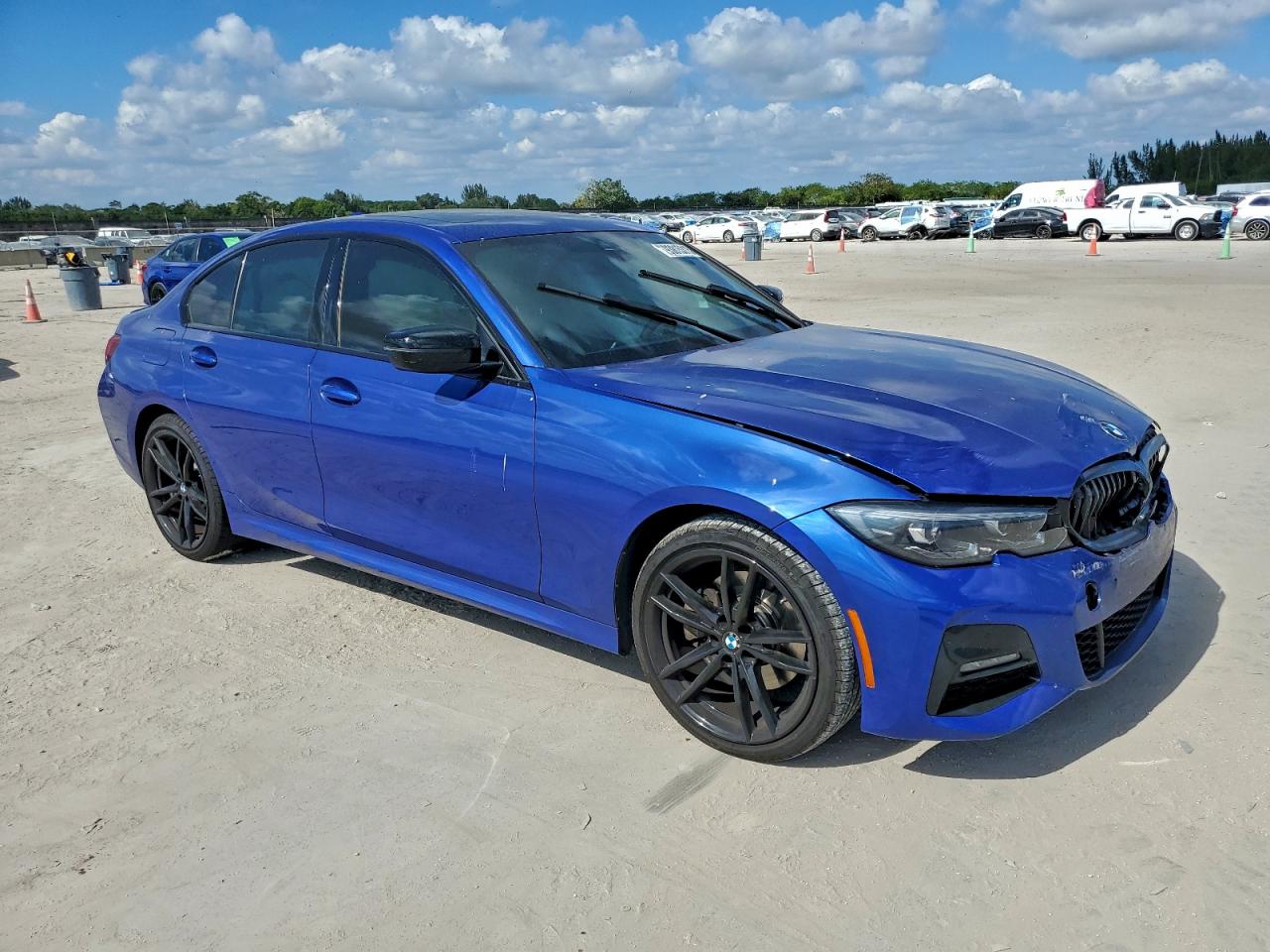 Фото: 3MW5R7J06N8C76227