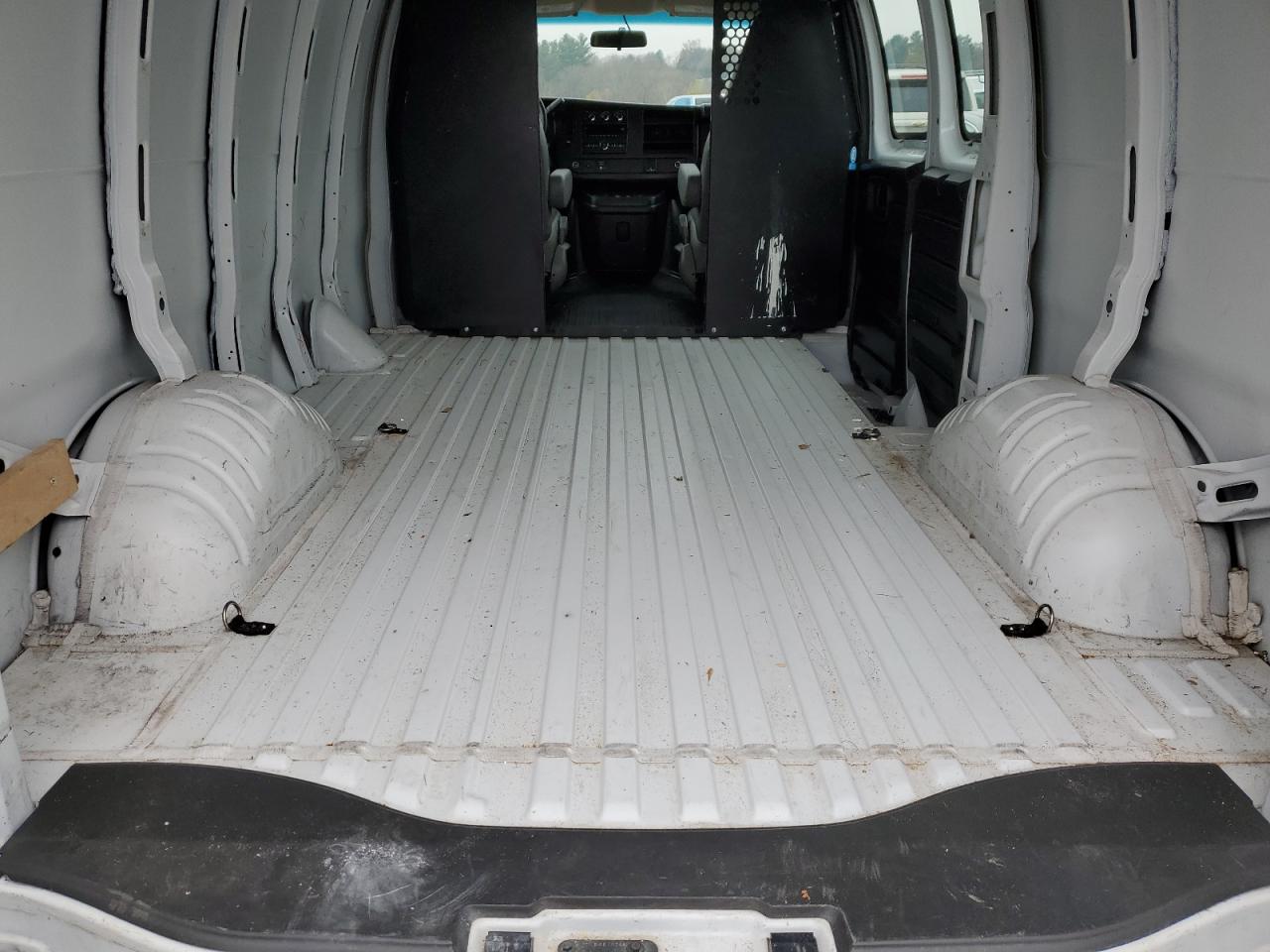 2023 Chevrolet Express G2 Delivery Van VIN: 1GCWGAFP8P1220037 Lot: 93413505