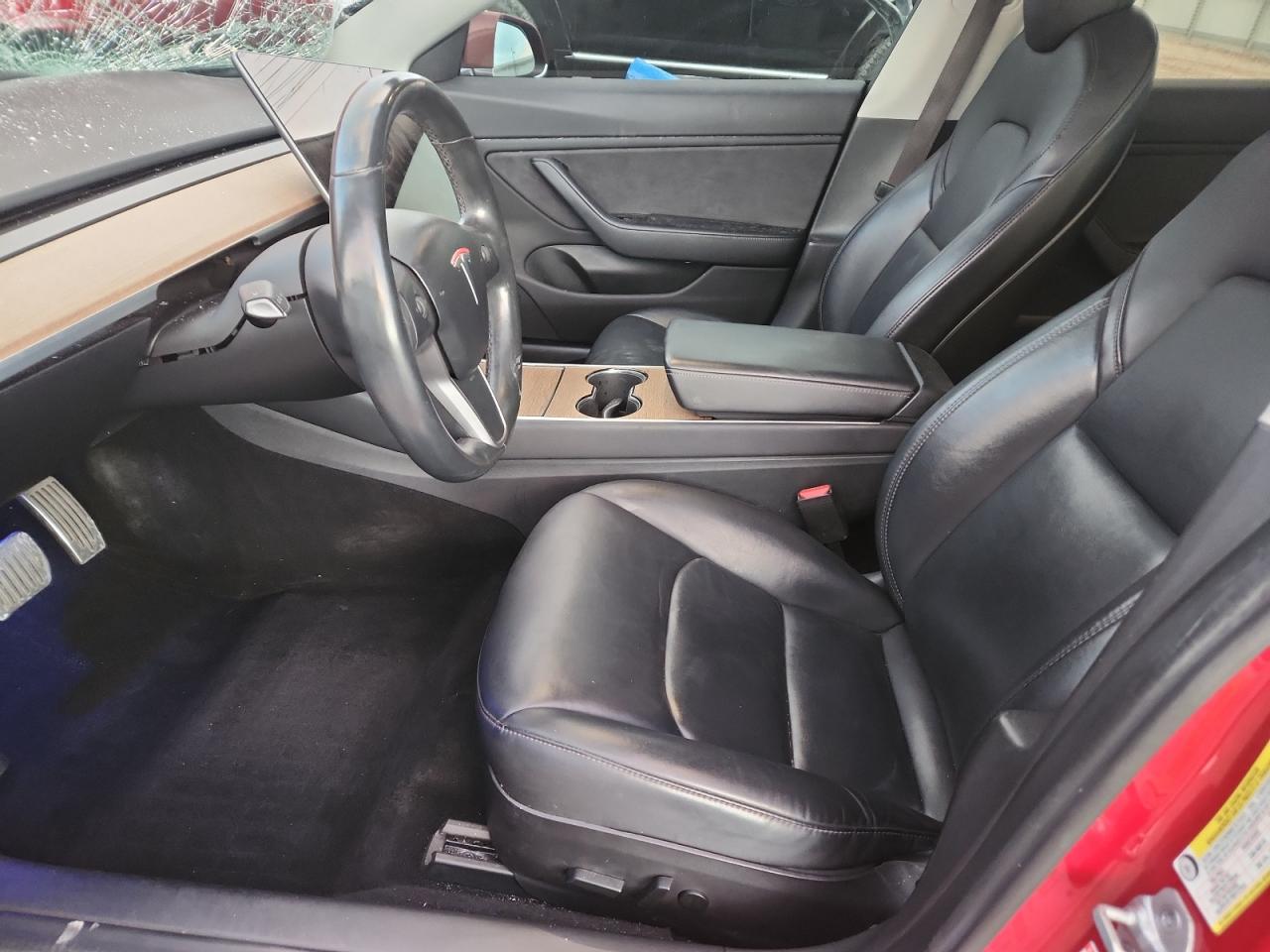 2018 Tesla Model 3 VIN: 5YJ3E1EB5JF088142 Lot: 93123855