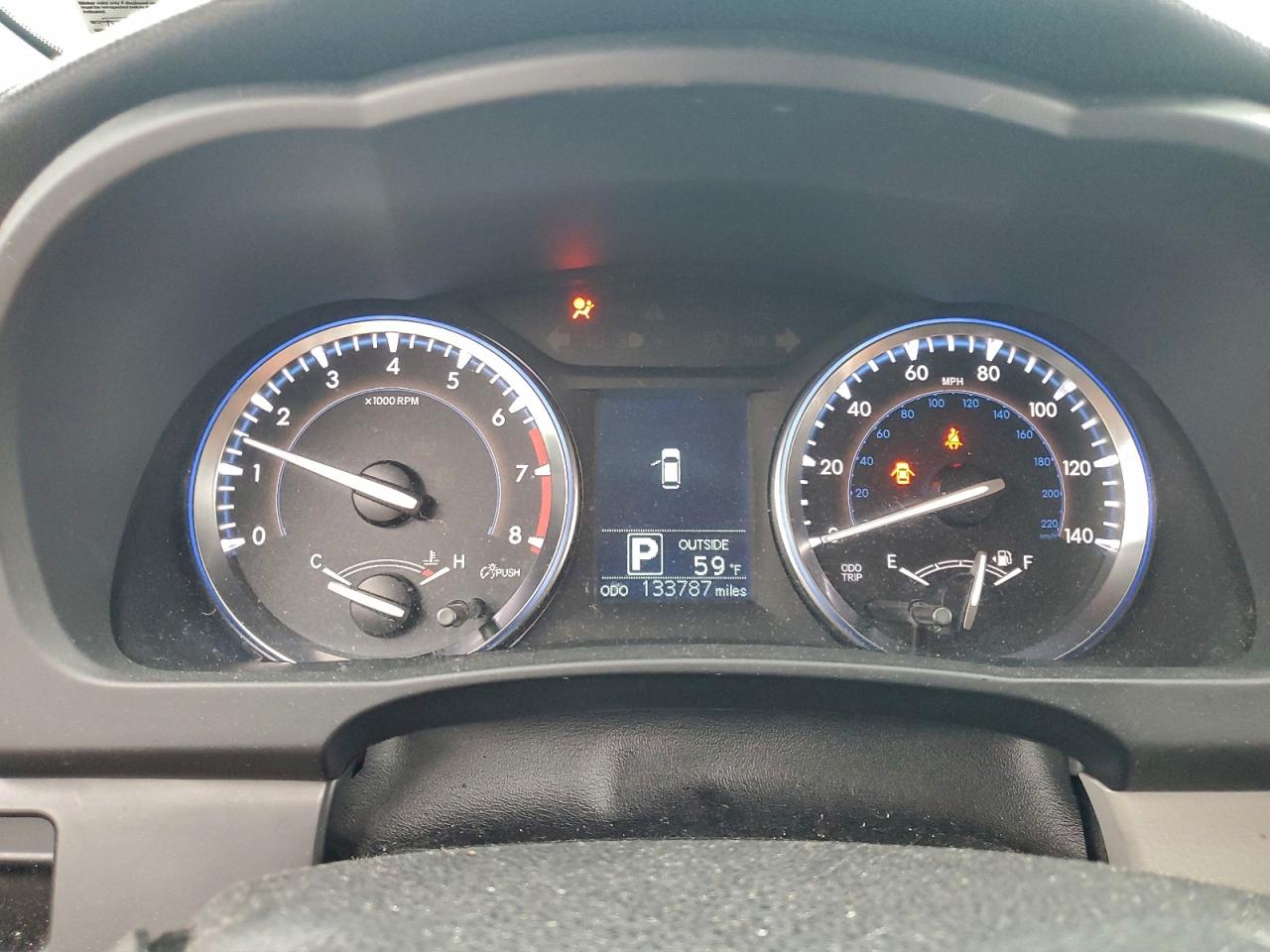 2015 Toyota Highlander Le VIN: 5TDBKRFH8FS211991 Lot: 94403885