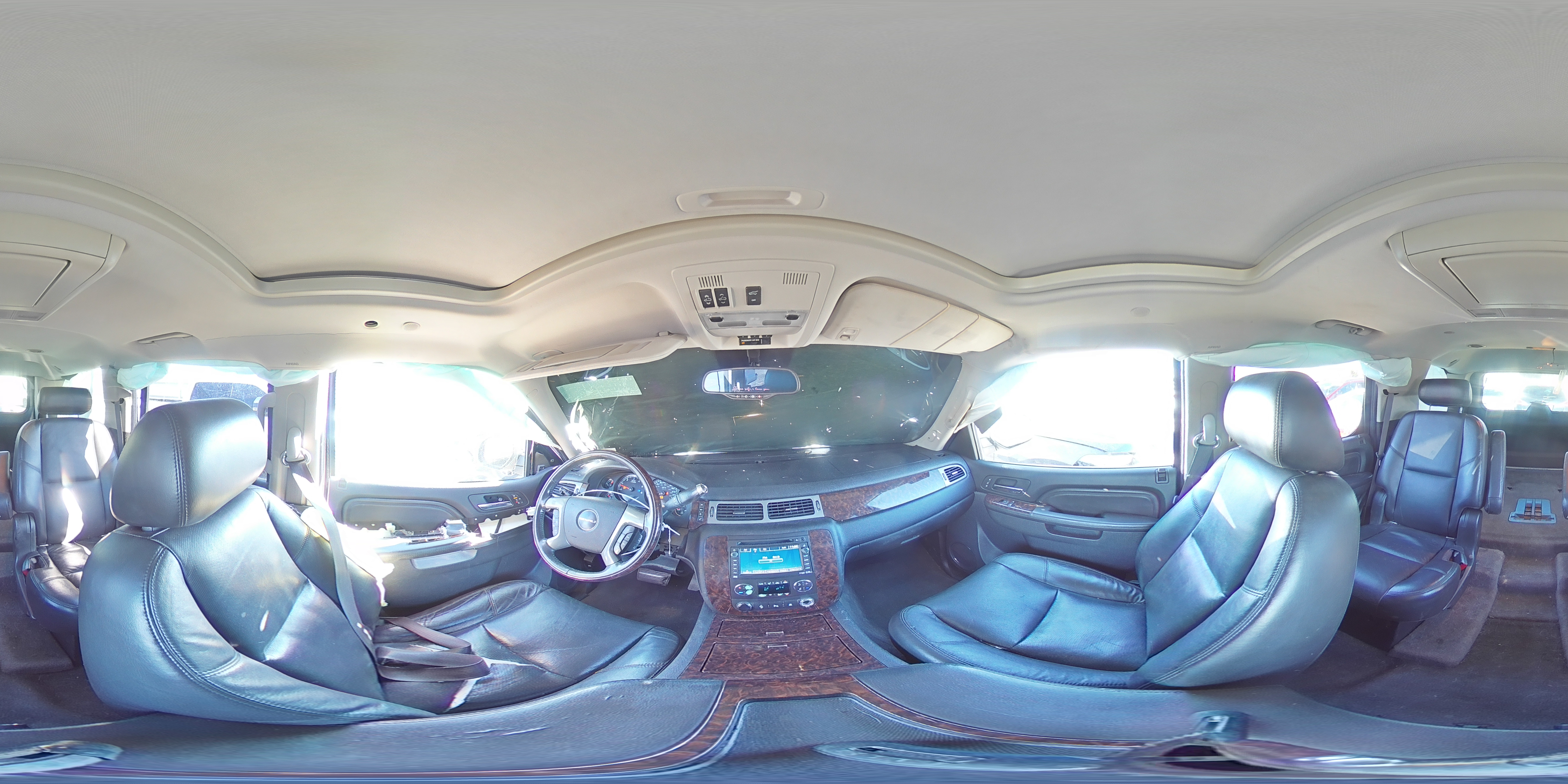 2010 GMC Yukon Denali VIN: 1GKUKEEF8AR193599 Lot: 92945245