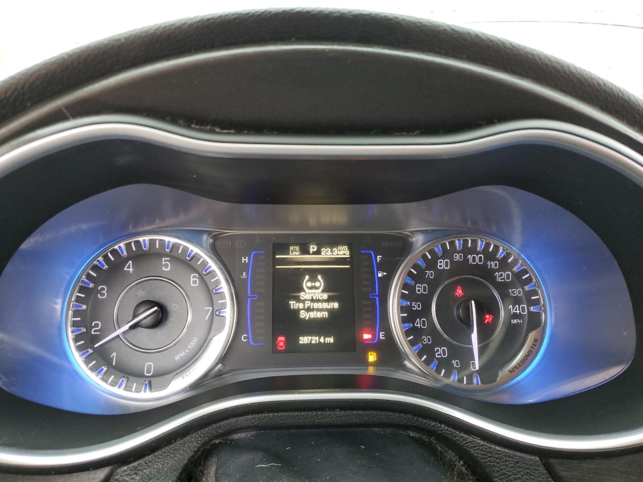 2015 Chrysler 200 Limited VIN: 1C3CCCAB0FN758958 Lot: 91818575