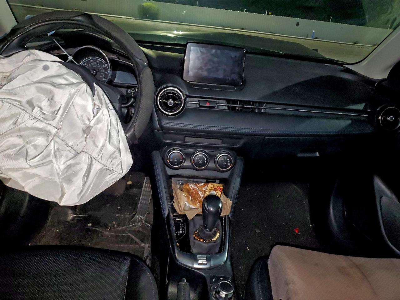 2020 Toyota Yaris Le VIN: 706270 Lot: 95300465