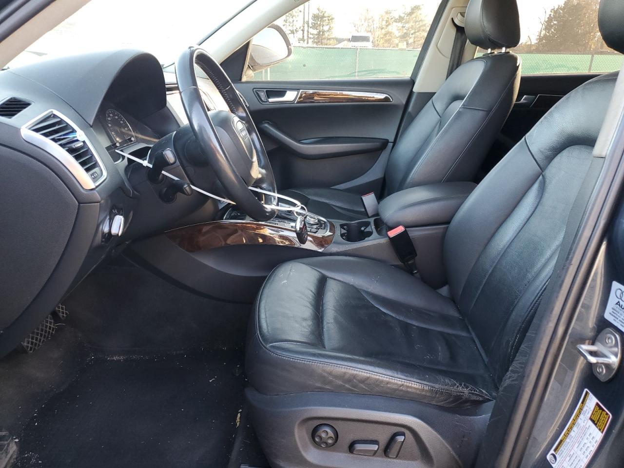 2011 Audi Q5 Premium Plus VIN: WA1LFAFP2BA081063 Lot: 92020515