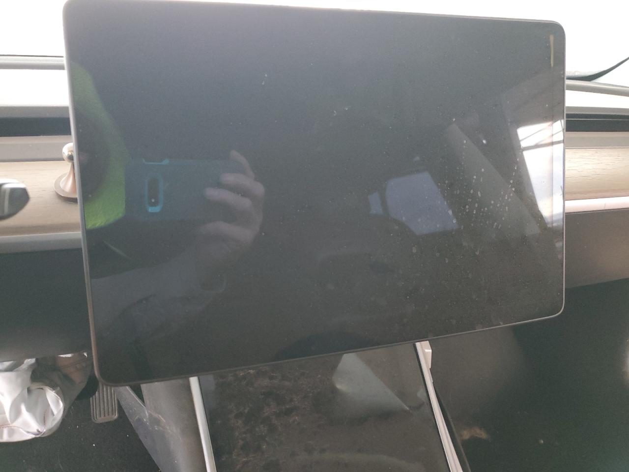 2019 Tesla Model 3 VIN: 5YJ3E1EA1KF357410 Lot: 90082245