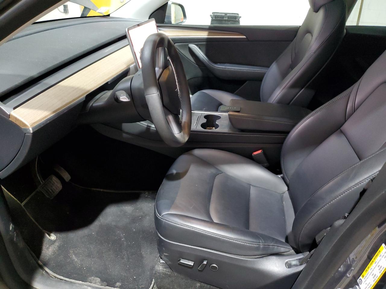 2023 Tesla Model Y VIN: 7SAYGDEE9PF749436 Lot: 90351095