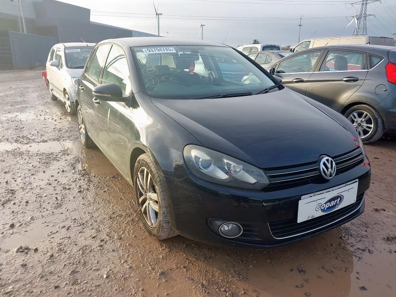 2011 VOLKSWAGEN GOLF SE TSI S-A 