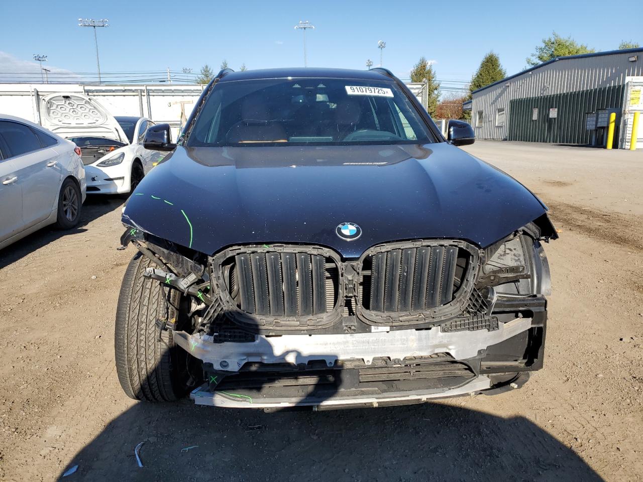 Фото: 5UXTY5C09M9E16324