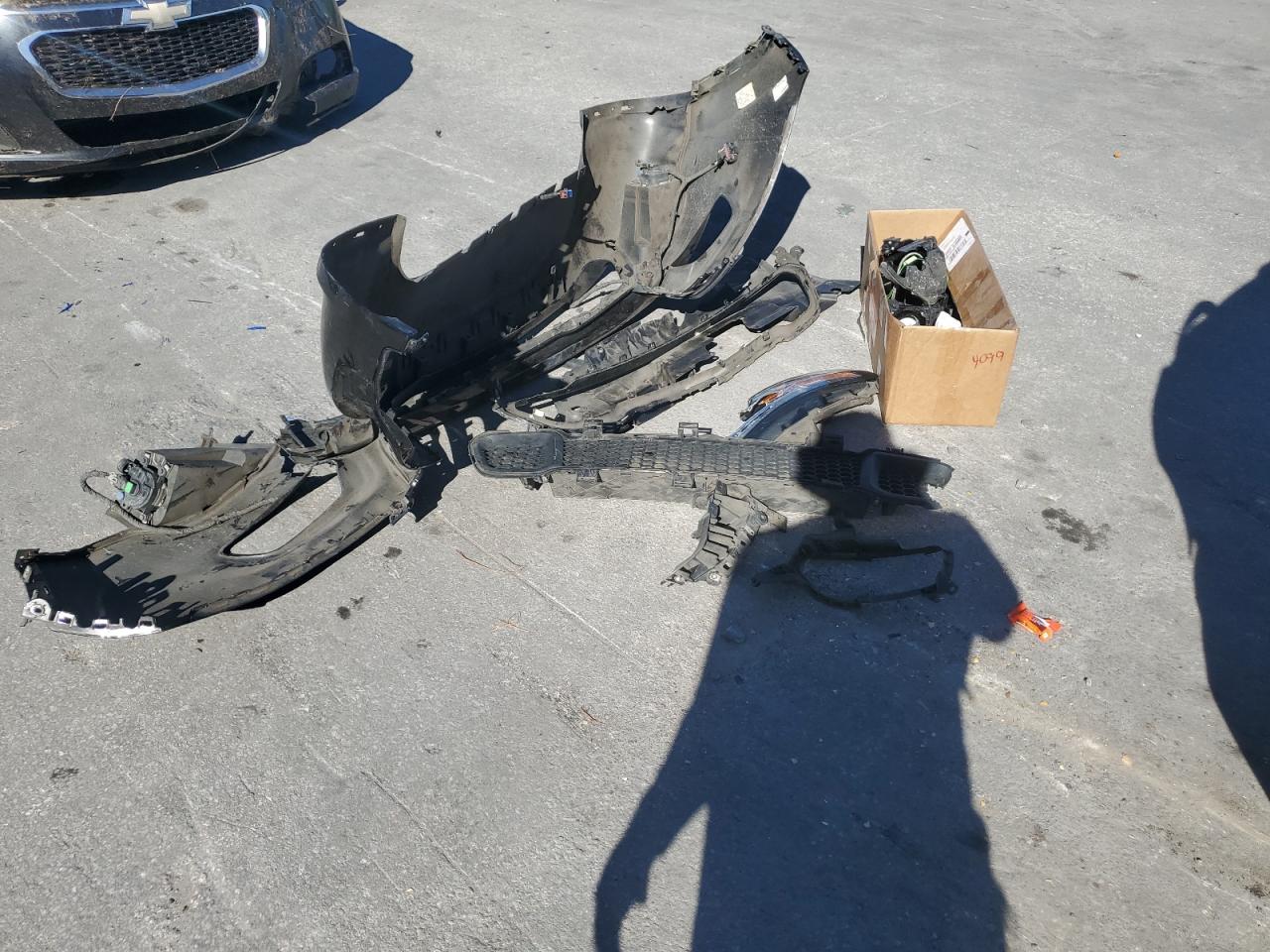 2018 Jeep Cherokee Latitude VIN: 1C4PJMCB2JD587215 Lot: 92573645