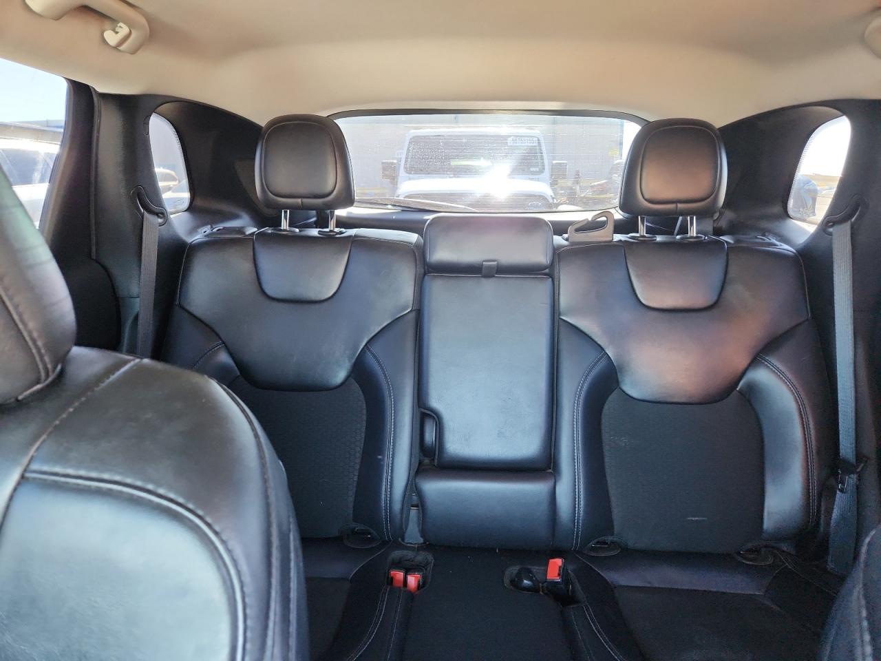 2019 Jeep Cherokee Latitude Plus VIN: 1C4PJMLXXKD477512 Lot: 86128335