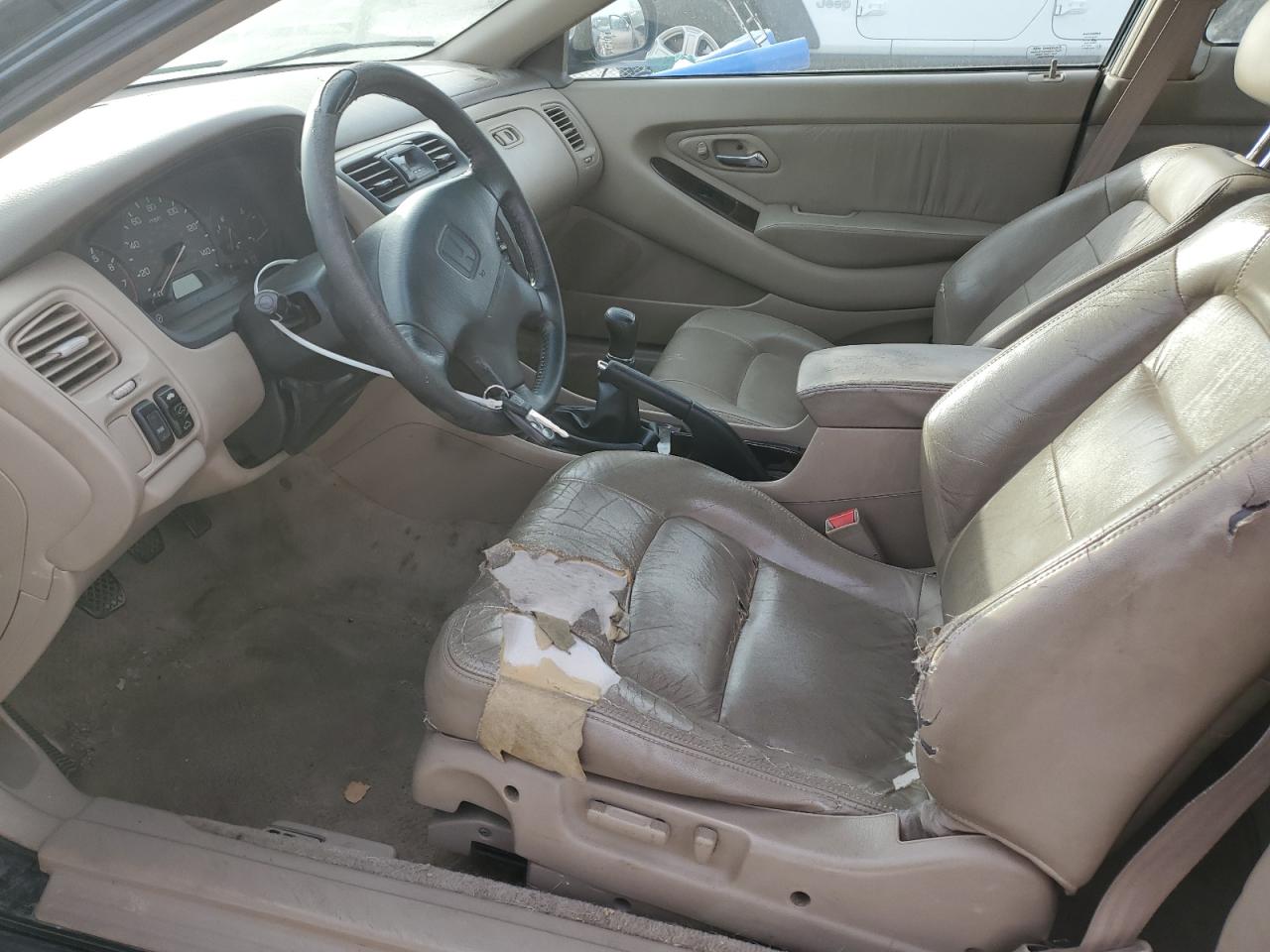 2000 Honda Accord Ex VIN: 1HGCG3153YA016124 Lot: 90218515