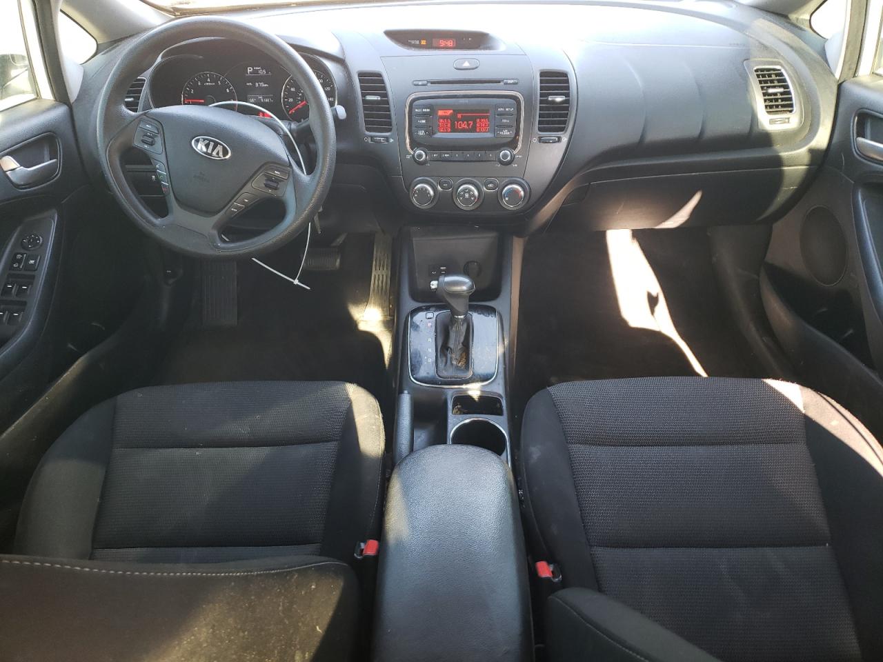 2017 Kia Forte Lx VIN: 3KPFK4A76HE049391 Lot: 92482335