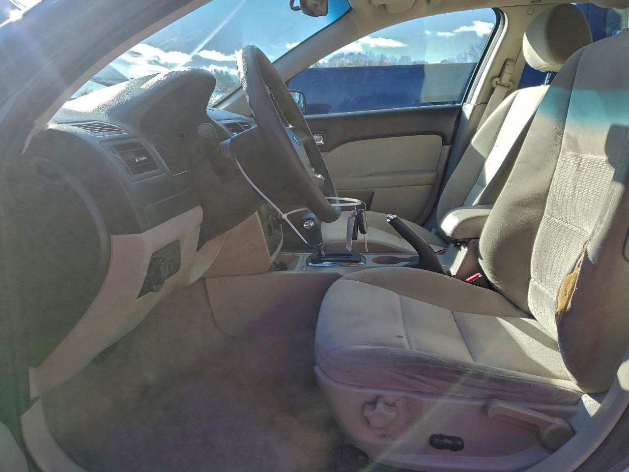 2008 Ford Fusion Se VIN: 3FAHP071X8R235455 Lot: 93943705