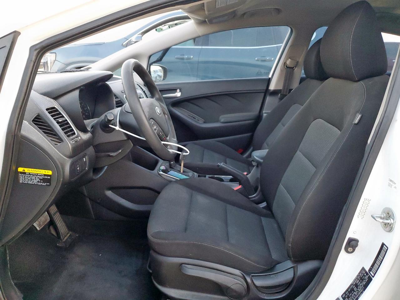 2017 Kia Forte Lx VIN: 3KPFK4A74HE066271 Lot: 93437215