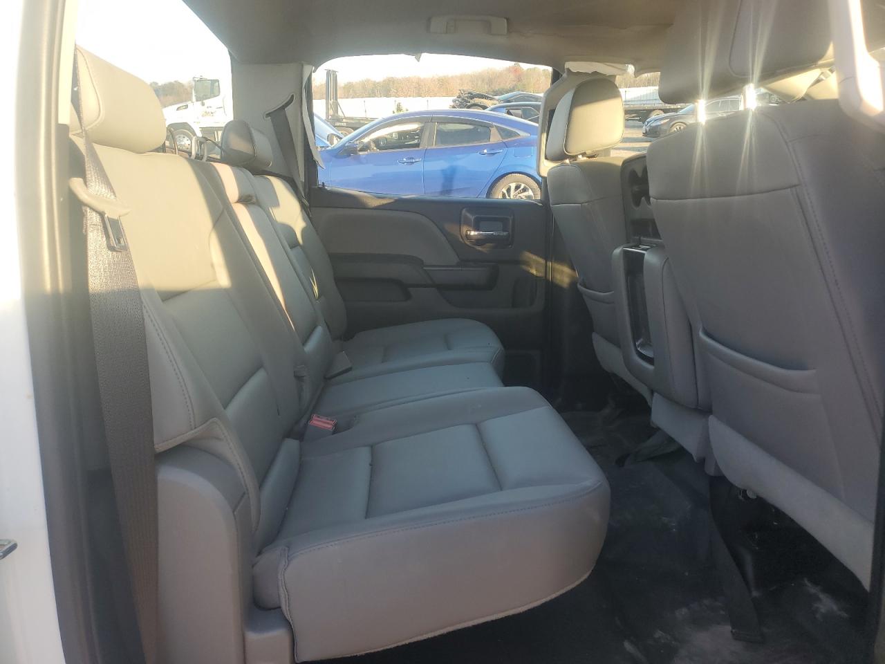 2018 Chevrolet Silverado K1500 VIN: 1GCUKNEC1JF211525 Lot: 93768675