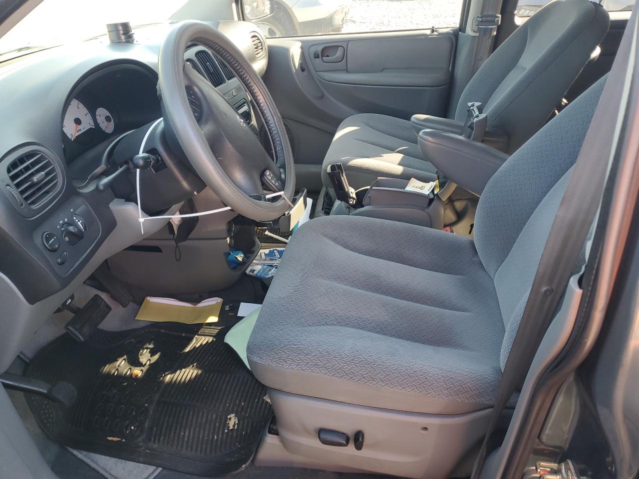 2005 Dodge Grand Caravan Sxt VIN: 2D4GP44L95R153692 Lot: 92163665