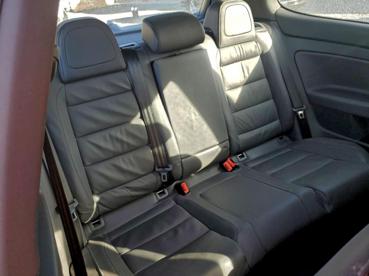 2008 Volkswagen R32 VIN: WVWKC71K08W001103 Lot: 93764655