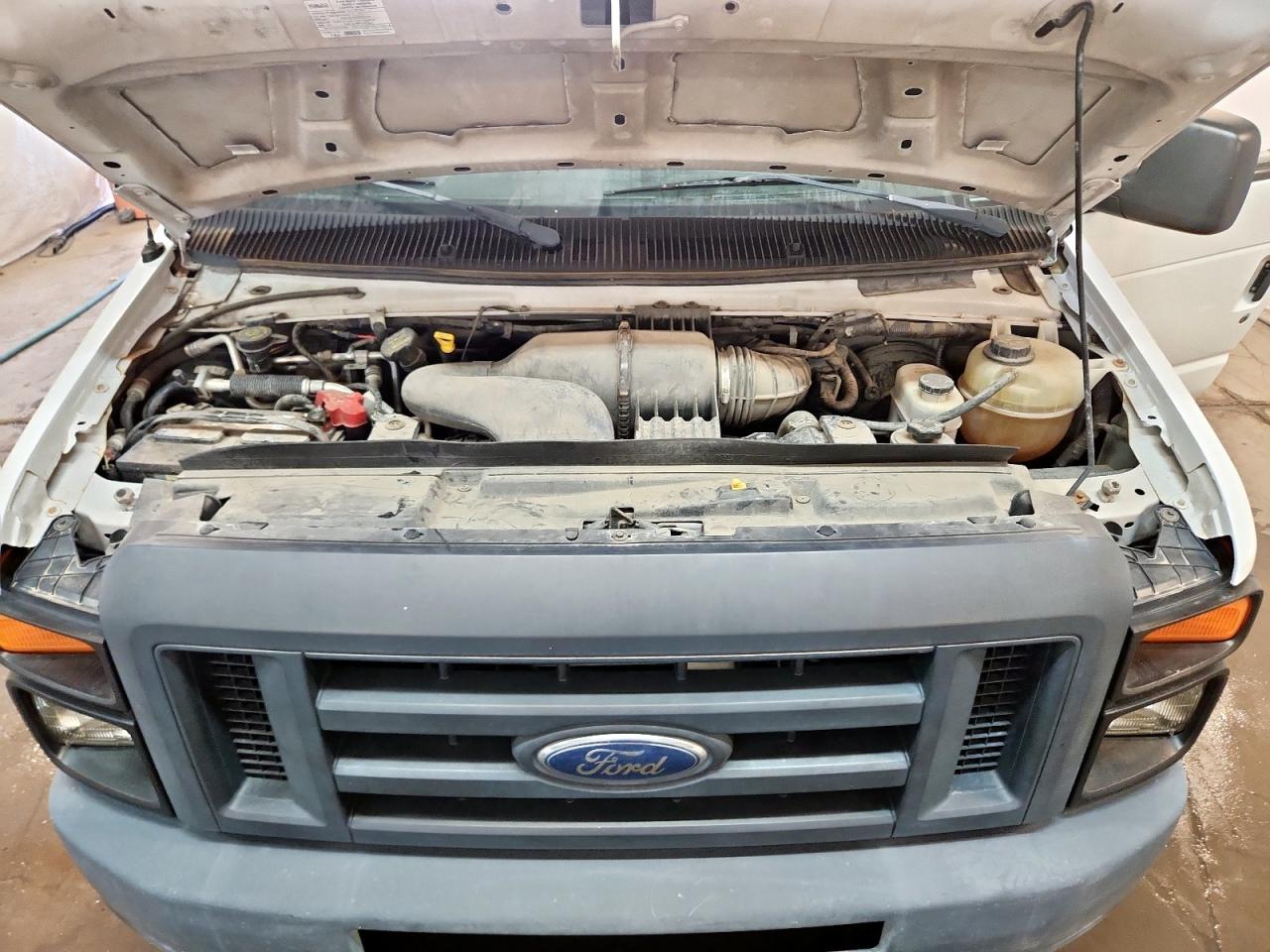 2014 Ford Econoline E350 Super Duty Wagon VIN: 1FBNE3BL6EDA27658 Lot: 92721555