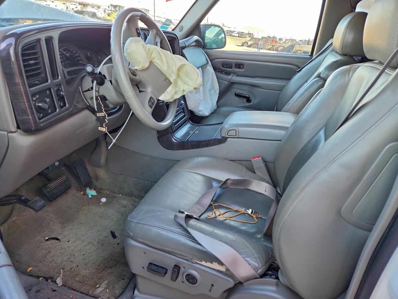 2005 GMC Yukon Denali VIN: 1GKEK63U95J109208 Lot: 94179805