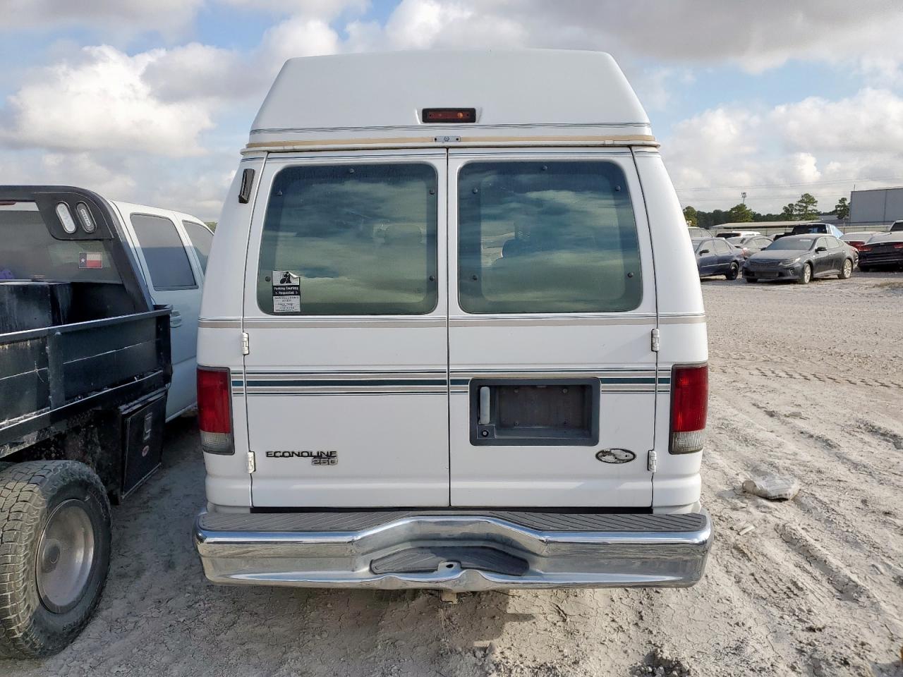 1996 Ford Econoline E250 Van VIN: 1FDFE24H0THA19205 Lot: 93256405