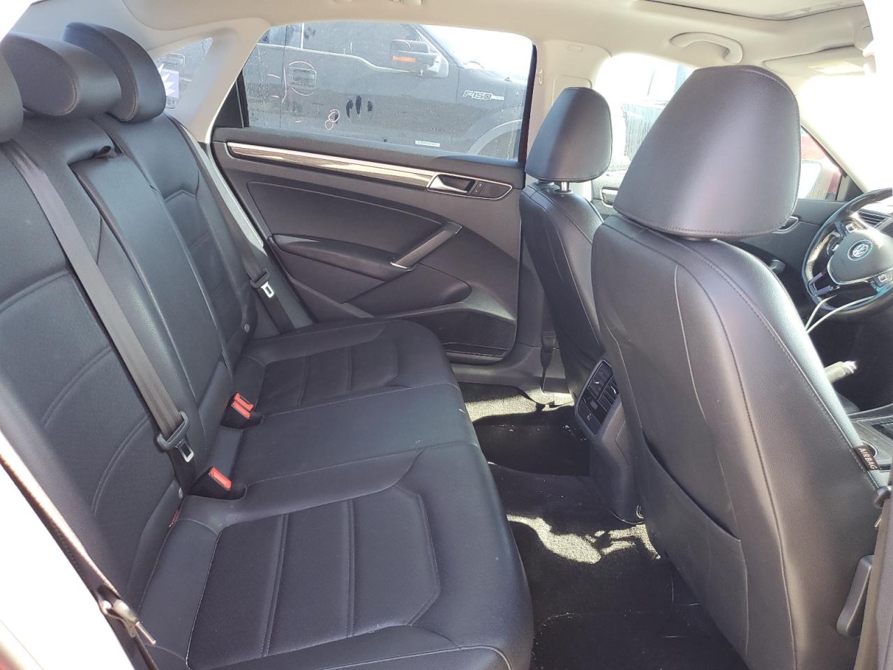 2017 Volkswagen Passat Se VIN: 1VWBT7A3XHC071179 Lot: 92870005