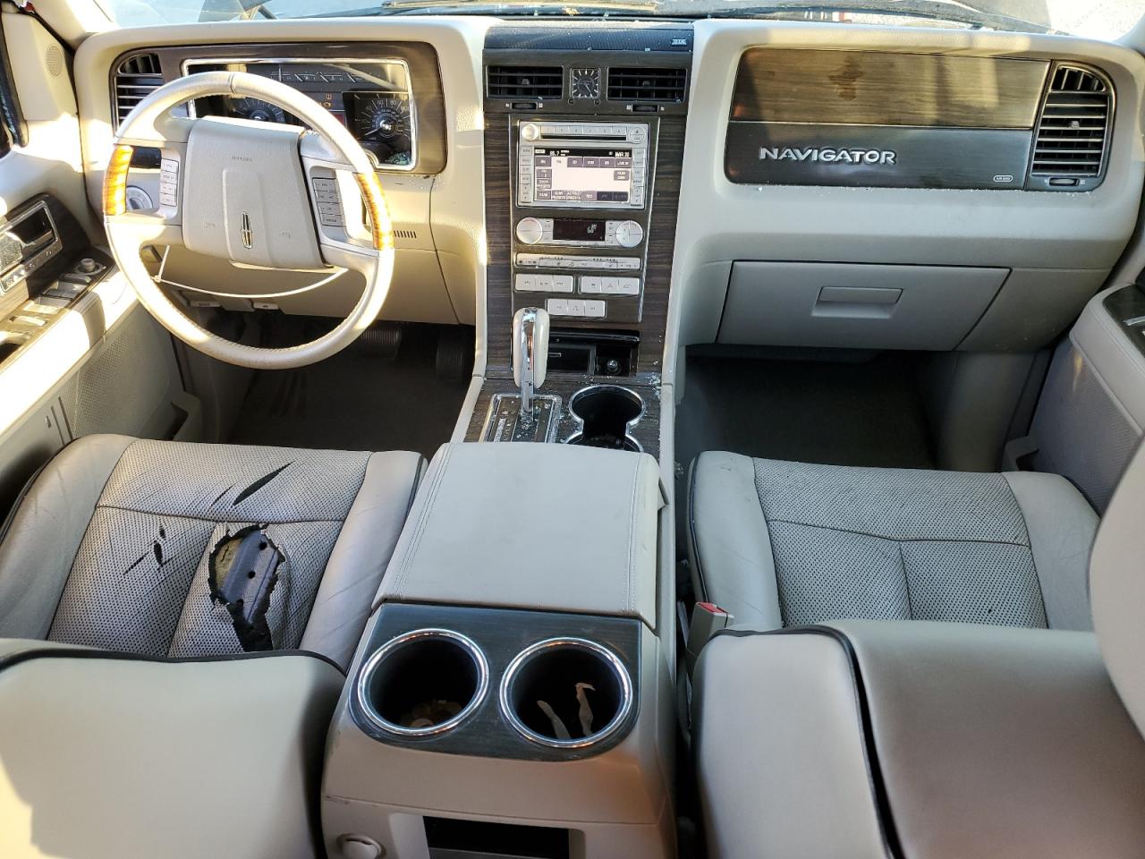 2007 Lincoln Navigator VIN: 5LMFU28557LJ01384 Lot: 92417415