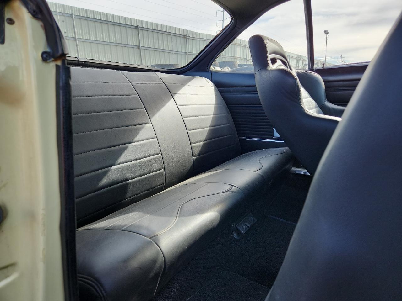 1965 Chevrolet Uk VIN: 107375W143818 Lot: 92643965