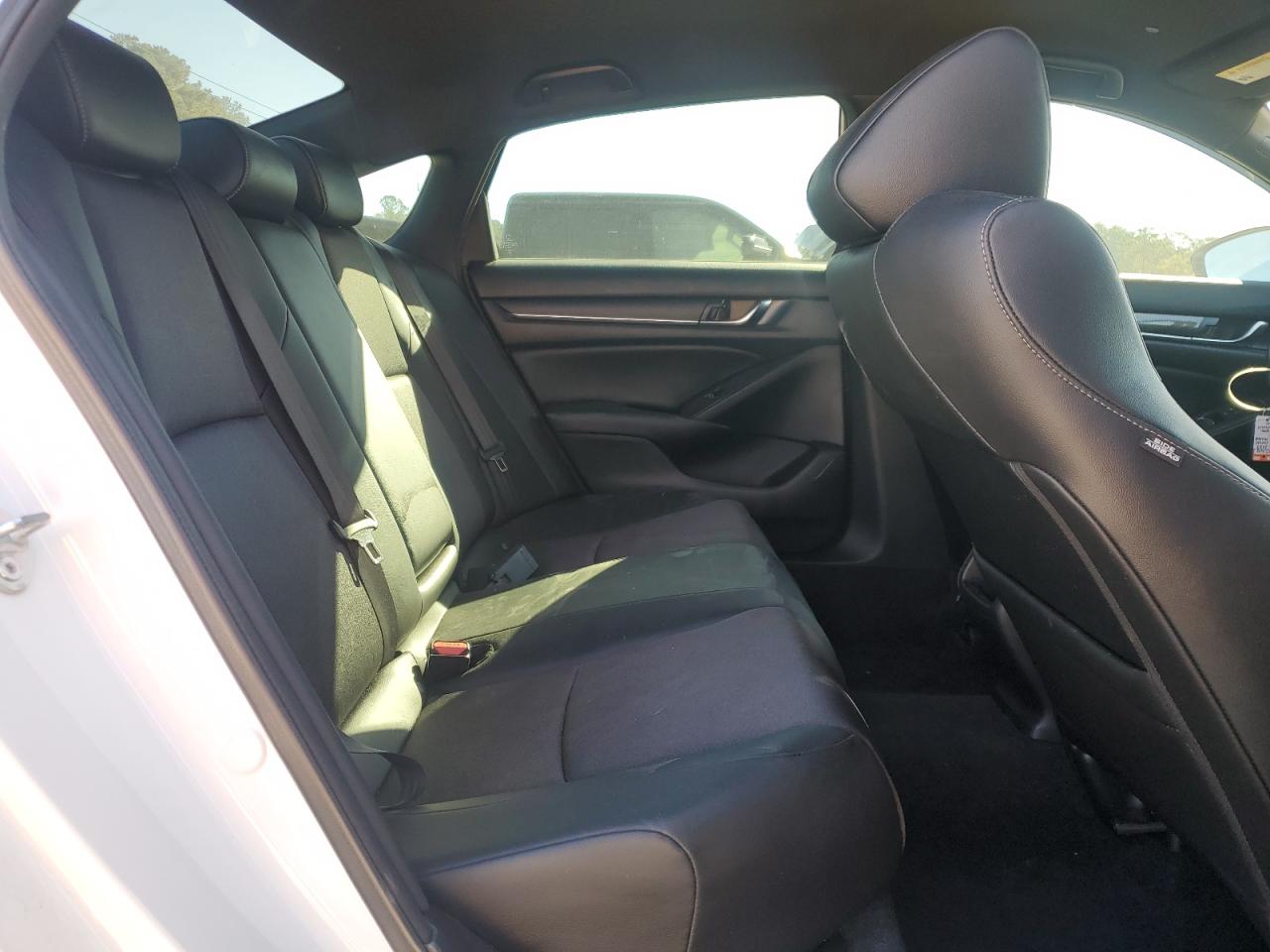 2022 Honda Accord Sport VIN: 1HGCV1F38NA103823 Lot: 91771945